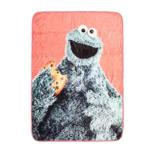 Cookie Monster Sesame Street 48"x 60" Fleece Throw Blanket